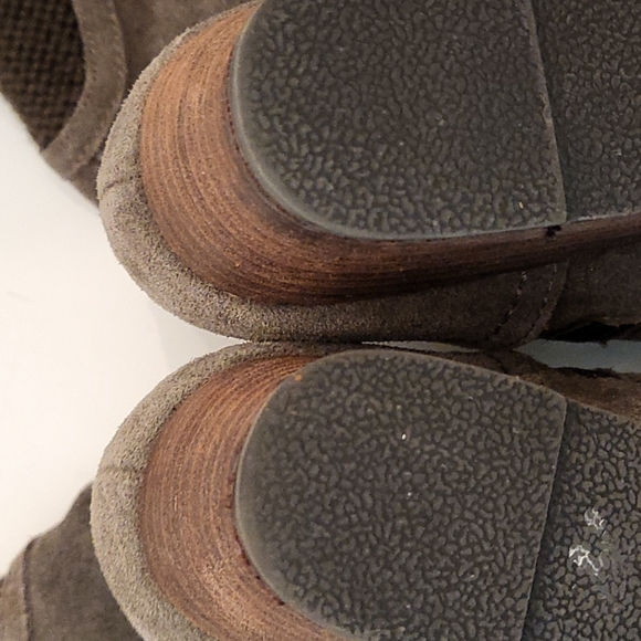 Bjorndal "Solar" Suede Leather Wedge Boot in Taupe Grey - Picture 14 of 16